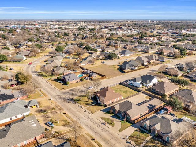 503 Northgate Drive, Waxahachie, TX 75165
