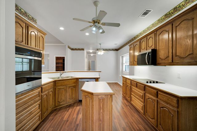 503 Northgate Drive, Waxahachie, TX 75165