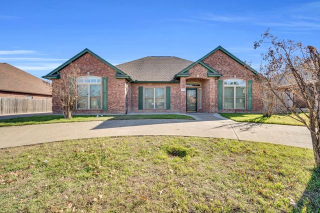 503 Northgate Drive, Waxahachie, TX 75165
