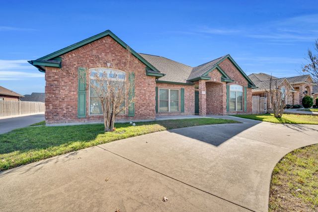503 Northgate Drive, Waxahachie, TX 75165