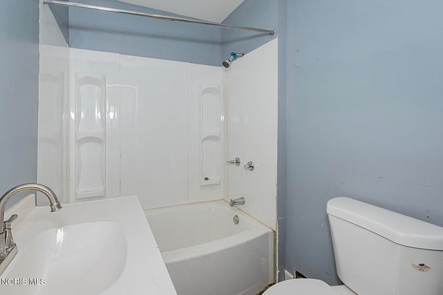 3923 Burnham Avenue, Toledo, OH 43612