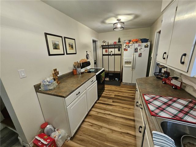 102 W Elizabeth, Neshannock Twp, PA 16105