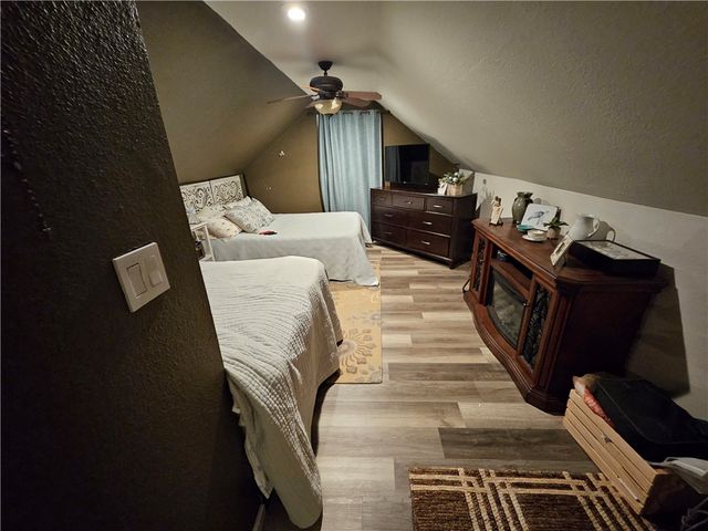 102 W Elizabeth, Neshannock Twp, PA 16105