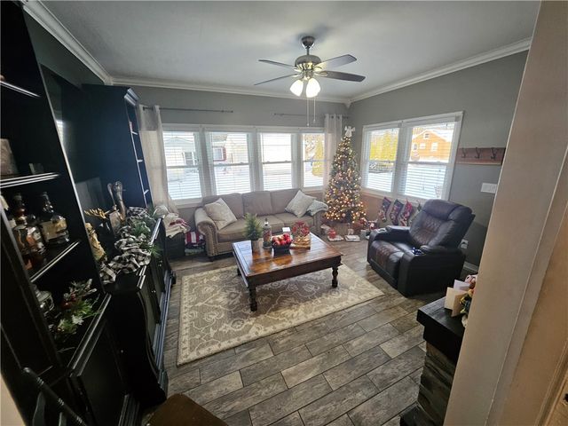 102 W Elizabeth, Neshannock Twp, PA 16105