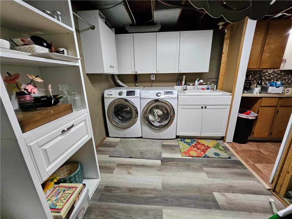 Image 25 of property listing at 102 W Elizabeth, Neshannock Twp, PA 16105