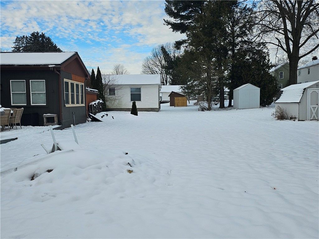 Image 26 of property listing at 102 W Elizabeth, Neshannock Twp, PA 16105