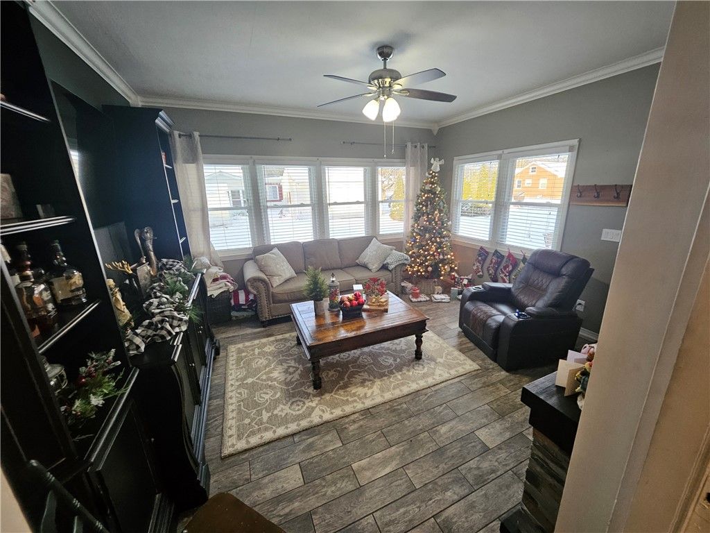 Image 6 of property listing at 102 W Elizabeth, Neshannock Twp, PA 16105