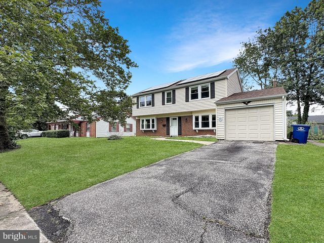 11 EXPRESS LN, Willingboro, NJ 08046