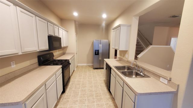 10909 Nantucket Drive, Rowlett, TX 75089