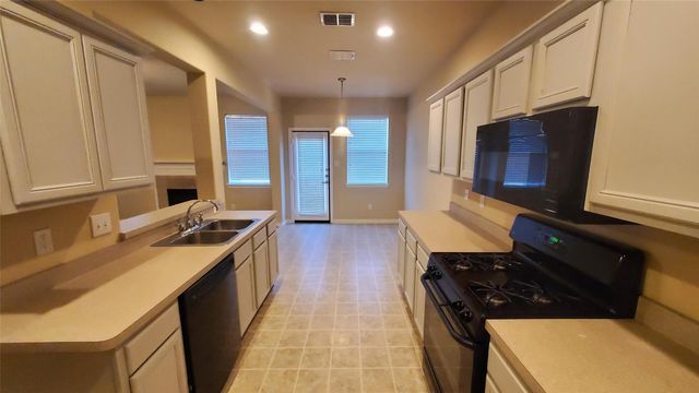 10909 Nantucket Drive, Rowlett, TX 75089