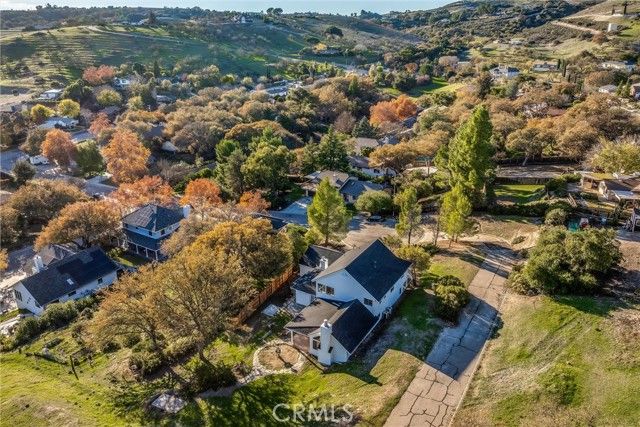 806 Grove Street, Paso Robles, CA 93446