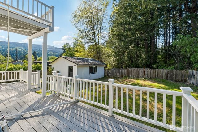 8413 309th Place SE, Issaquah, WA 98027
