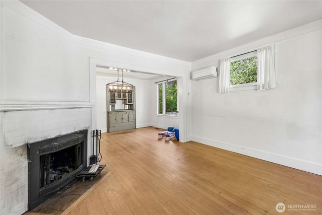 8413 309th Place SE, Issaquah, WA 98027