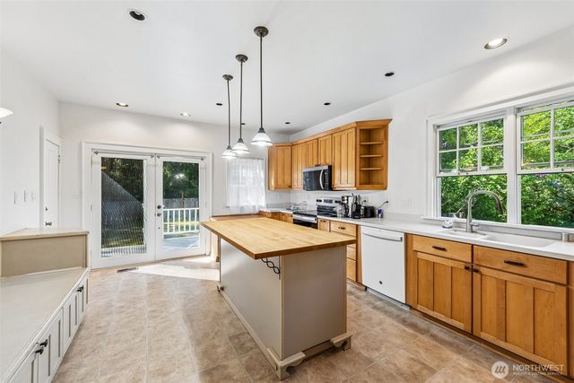 8413 309th Place SE, Issaquah, WA 98027