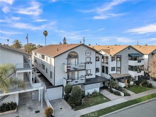 1061 Dawson, Long Beach, CA 90804