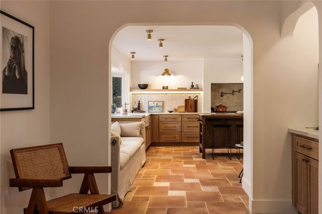 1096 Tulare, Costa Mesa, CA 92626