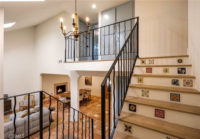 1096 Tulare, Costa Mesa, CA 92626