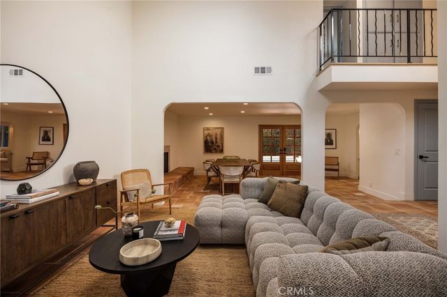 1096 Tulare, Costa Mesa, CA 92626