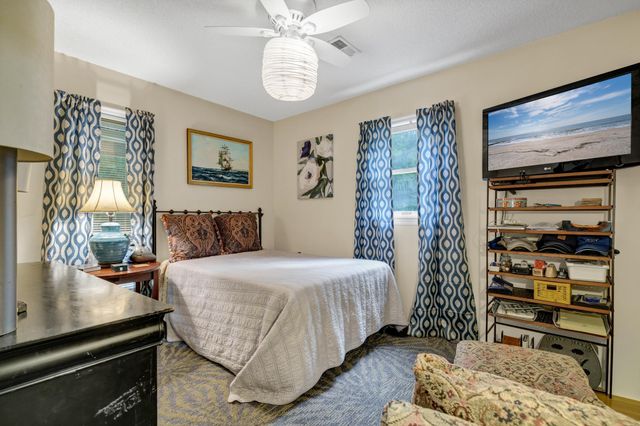 8567 Palmetto Road, Edisto Island, SC 29438