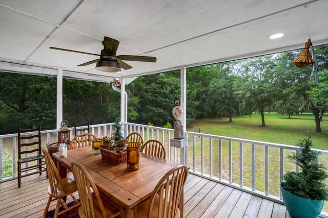 8567 Palmetto Road, Edisto Island, SC 29438