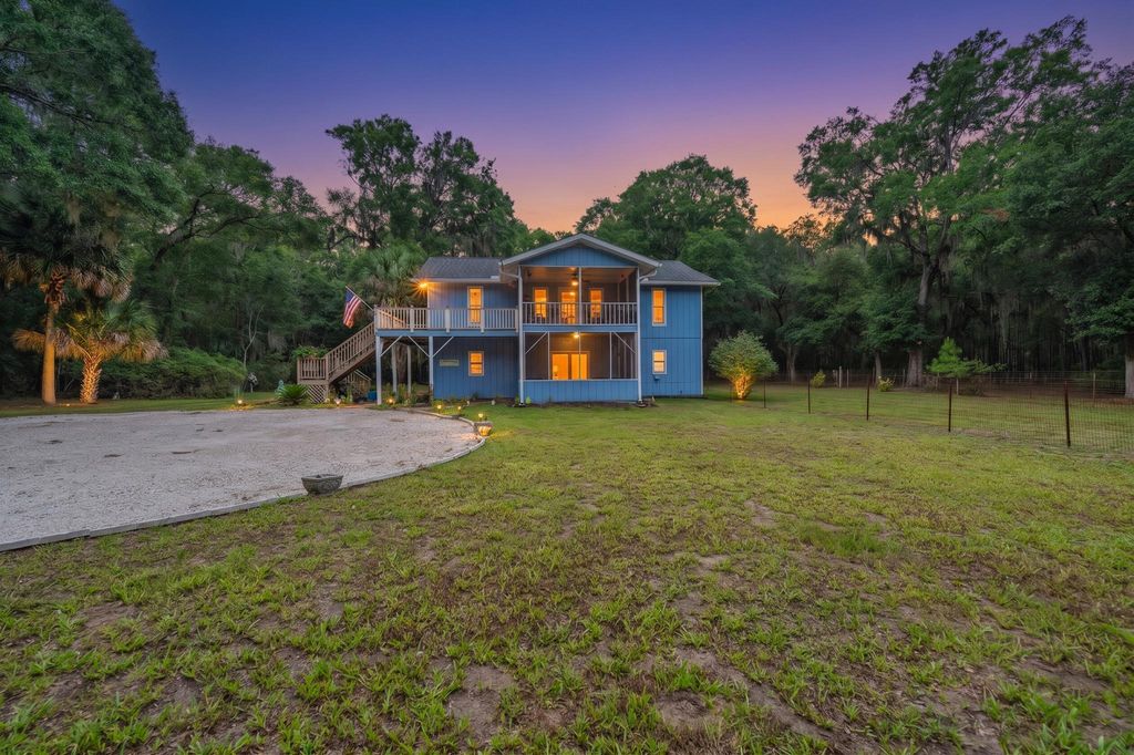8567 Palmetto Road, Edisto Island, SC 29438