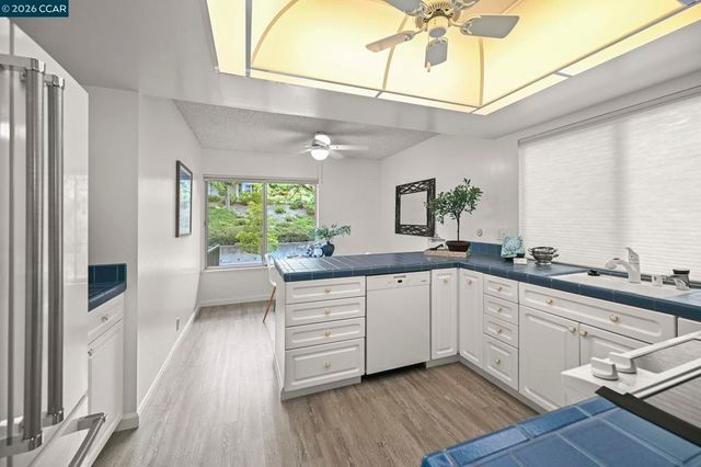 1945 Cactus Ct 1, Walnut Creek, CA 94595