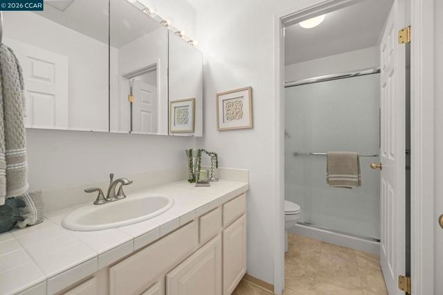 1945 Cactus Ct 1, Walnut Creek, CA 94595