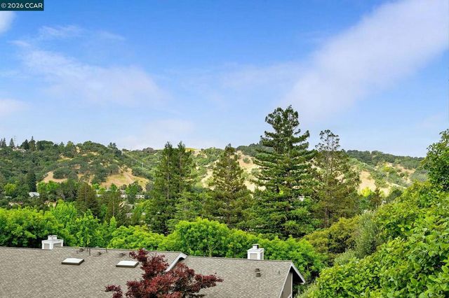 1945 Cactus Ct 1, Walnut Creek, CA 94595