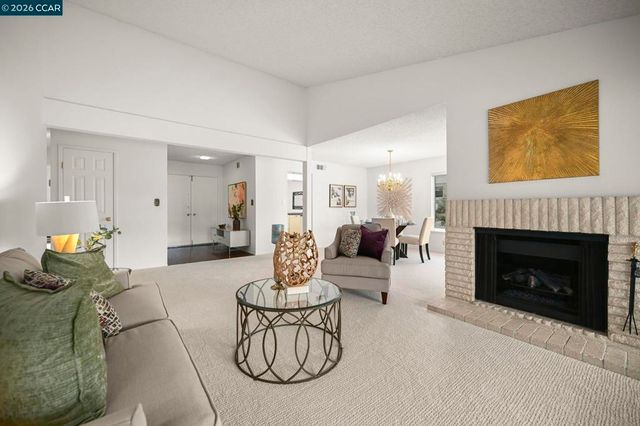 1945 Cactus Ct 1, Walnut Creek, CA 94595