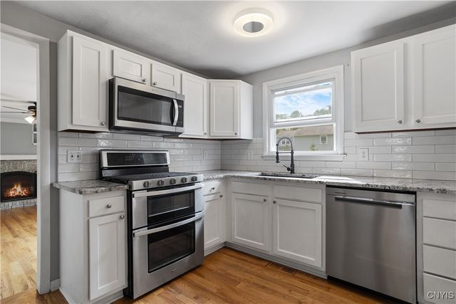 7991 Nutmeg Lane, Clay, NY 13090