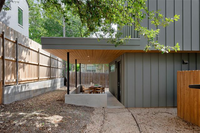 2107 Maple Ave B, Austin, TX 78722