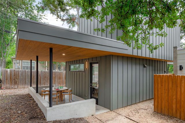 2107 Maple Ave B, Austin, TX 78722