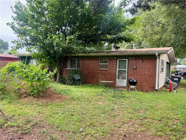 403 E 13th Street, Russellville, AR 72801