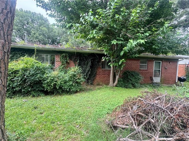 403 E 13th Street, Russellville, AR 72801