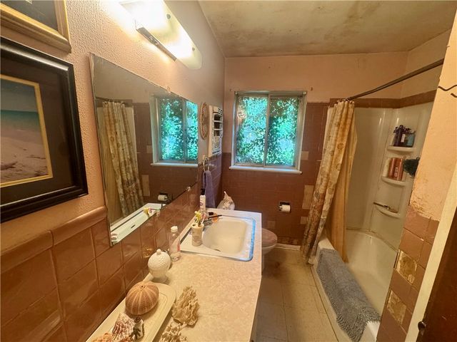 403 E 13th Street, Russellville, AR 72801