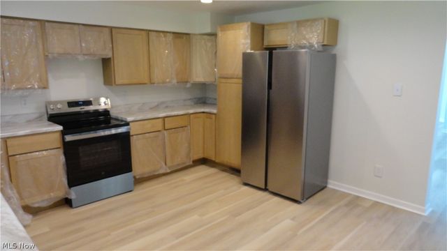 556 Louisiana Avenue, Chester, WV 26034
