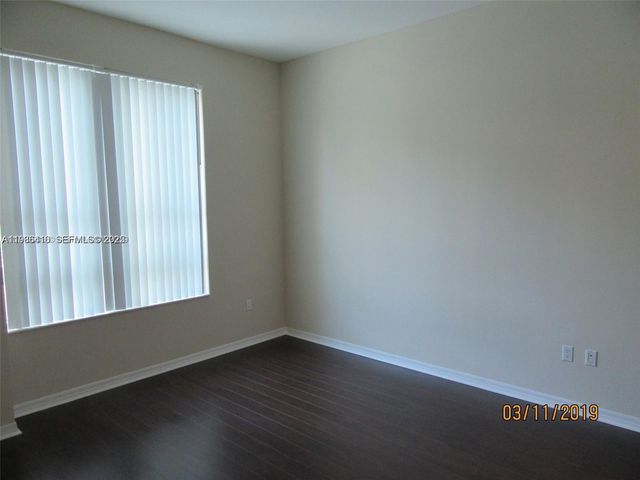 950 Brickell Bay Dr 1003, Miami, FL 33131