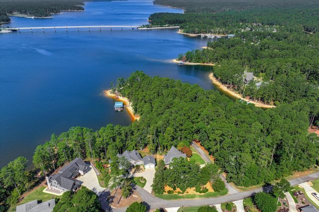 202 Deer Run Lane, Mccormick, SC 29835