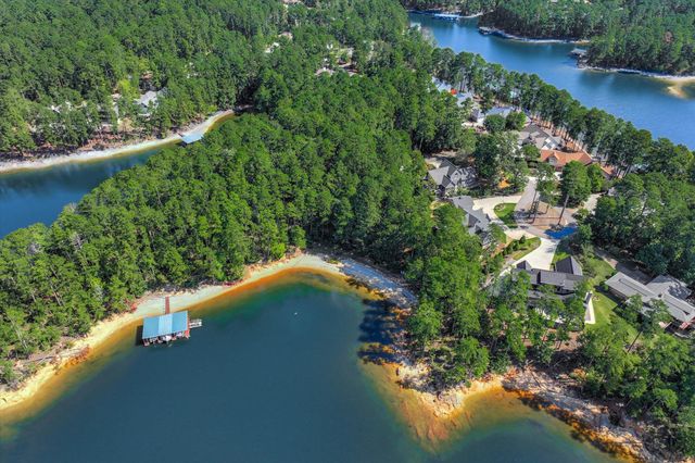 202 Deer Run Lane, Mccormick, SC 29835