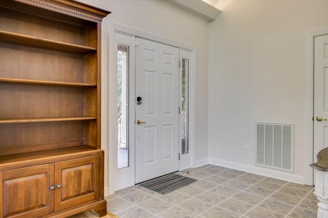 202 Deer Run Lane, Mccormick, SC 29835