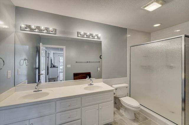 202 Deer Run Lane, Mccormick, SC 29835