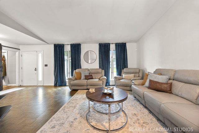 393 Orion Road, Batavia, IL 60510