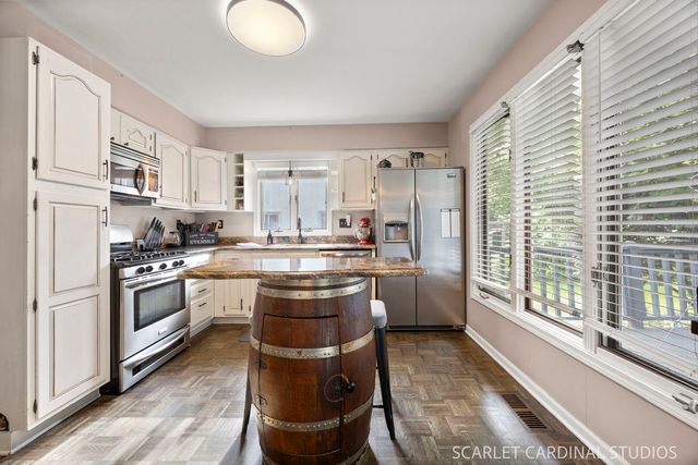393 Orion Road, Batavia, IL 60510