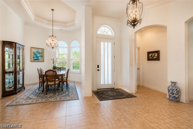 8263 Potomac LN, Naples, FL 34104