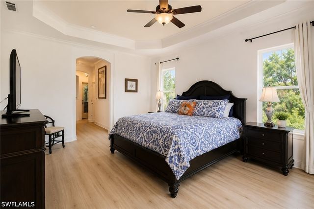 8263 Potomac LN, Naples, FL 34104