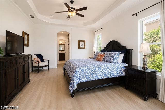 8263 Potomac LN, Naples, FL 34104