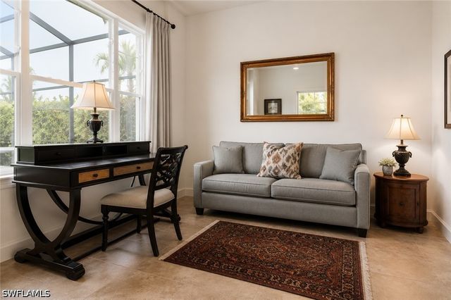 8263 Potomac LN, Naples, FL 34104