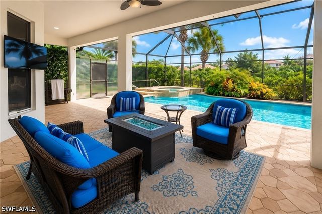 8263 Potomac LN, Naples, FL 34104