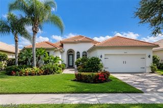 8263 Potomac LN, Naples, FL 34104