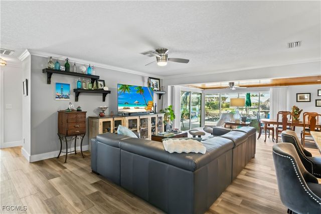 3122 SE 18th PL, Cape Coral, FL 33904